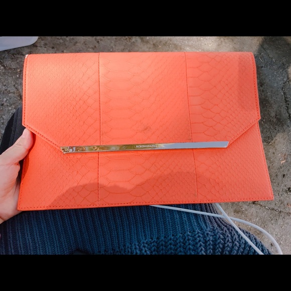 Clutches - Picture 4 of 5